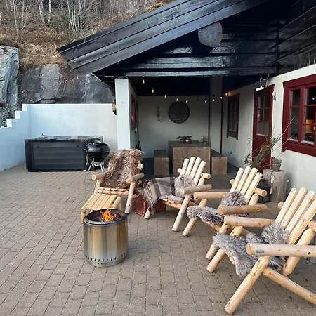 Chaleter Roalden Mountain